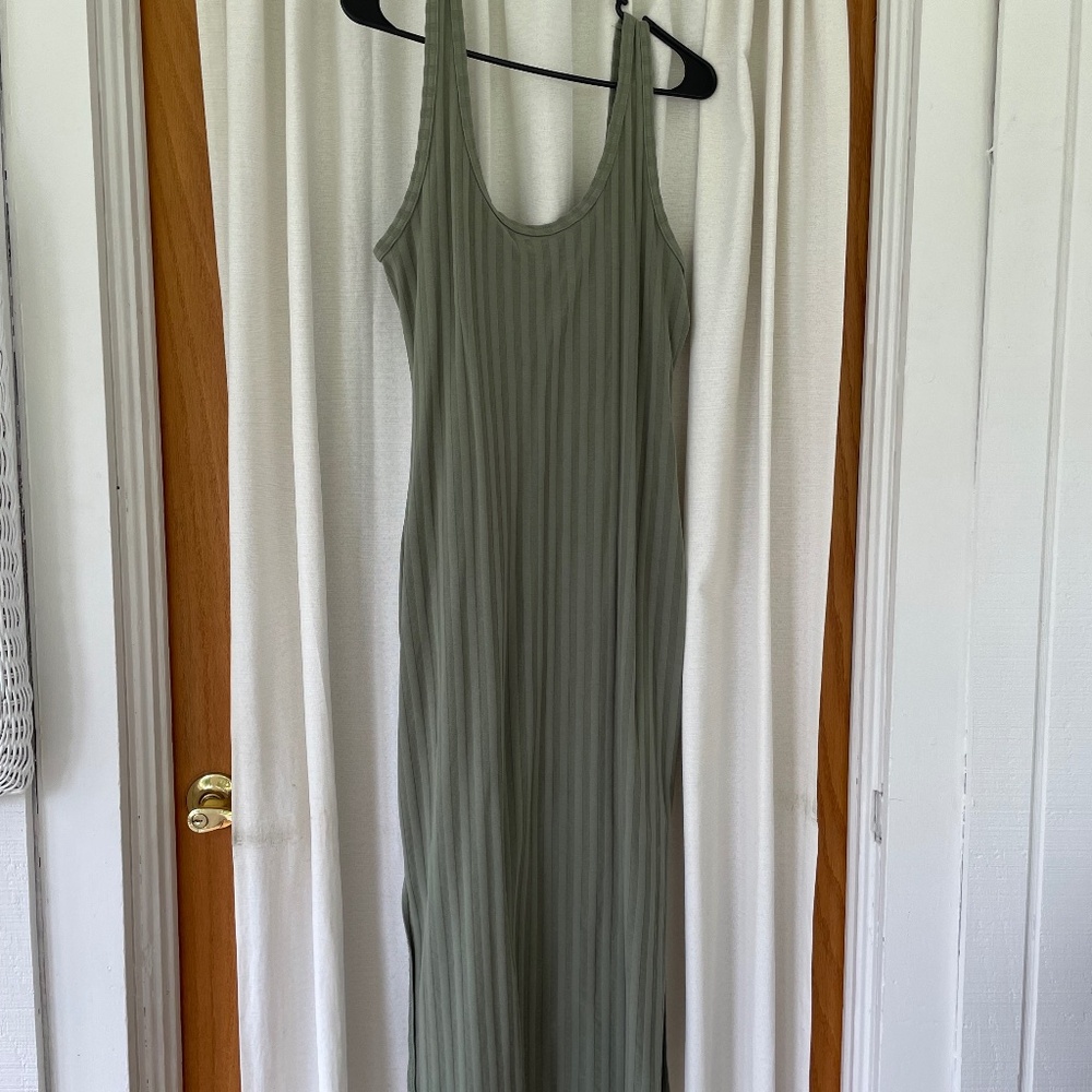 Aerie Offline Green Midi Dress